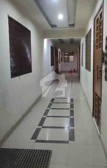 Prime Location University Road 1000 Square Feet Flat Up For Sale