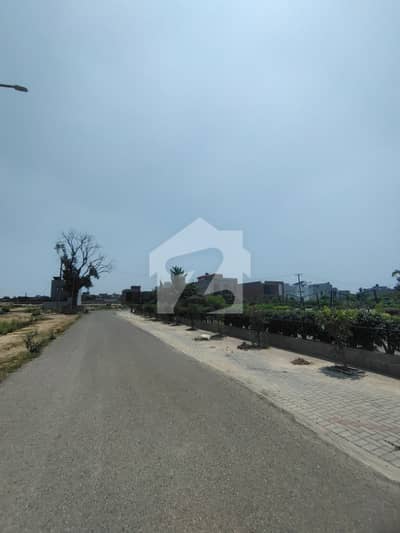 Prime 5 Marla Residential Plot For Sale In Paragon City Ideal Location &Amp; Investment Opportunity