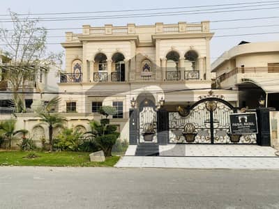 Original Pic 1 Kanal Classic House For Sale In DHA Phase 3 Lahore