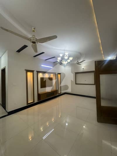 Warda Hamna 2 Bed Flat For Rent