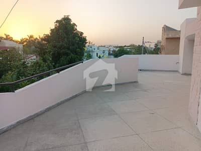 Chance Deal Luxurious Beautiful Independent House 500 Sq Yards For Sale
