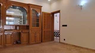 F-11 Beautiful Double Unit House For Rent F-11 Beautiful Double Unit House For Rent
