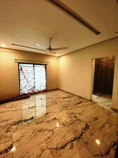 Open View 5th Floor 10 Marla Apartment For Sale, Askari 11 Sector D Open View 5th Floor 10 Marla Apartment For Sale, Askari 11 Sector D