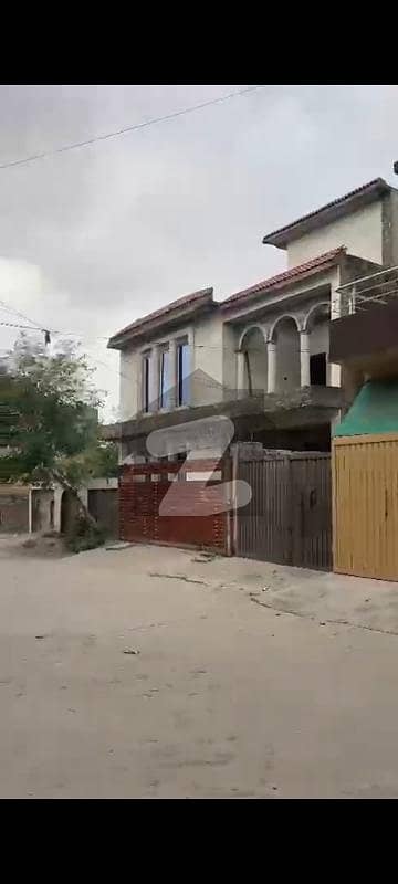 گلزارِ قائد ہاؤسنگ سوسائٹی راولپنڈی میں 6 کمروں کا 12 مرلہ مکان 3.9 کروڑ میں برائے فروخت۔ گلزارِ قائد ہاؤسنگ سوسائٹی راولپنڈی میں 6 کمروں کا 12 مرلہ مکان 3.9 کروڑ میں برائے فروخت۔
