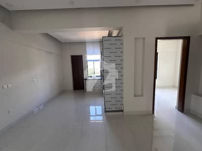 3 BADROOMS BRAND NEW FLAT FOR RENT
