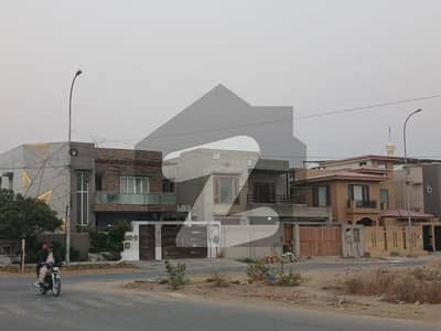 ڈی ایچ اے فیز 8 ایکسٹینشن ڈی ایچ اے فیز 8,ڈی ایچ اے ڈیفینس,کراچی میں 12 مرلہ رہائشی پلاٹ 6.7 کروڑ میں برائے فروخت۔