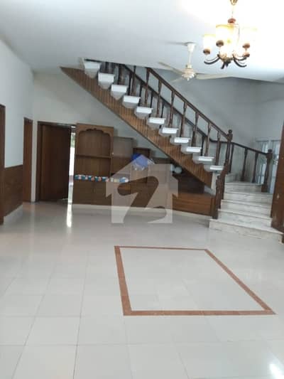 F-10 V-Spacious Beautiful Five Bed House For Rent