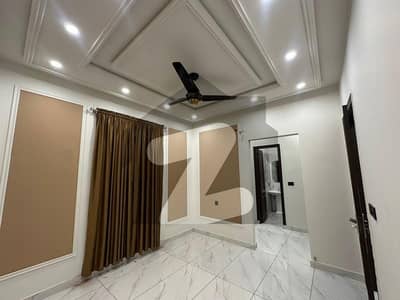 Good Location 10 Marla Upper Portion In DC Colony - Neelam Block Is Available