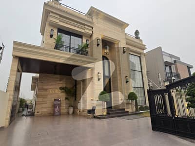 1 KANAL ITALIAN DESIGN FULL FURINSHED BUNGALOW FOR SALE