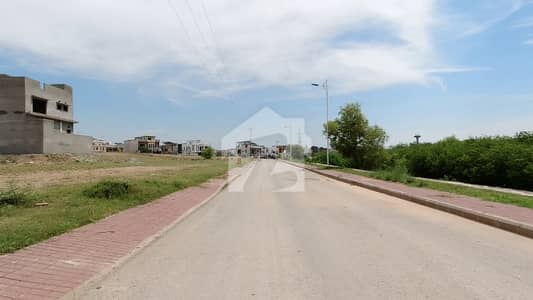 Bahria Town Phase 8 - Block I Residential Plot Sized 10 Marla