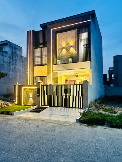 5.50 Marla Double height Lobby Ultra modern Designer Bilt house for sale Citi Housing Gujranwala