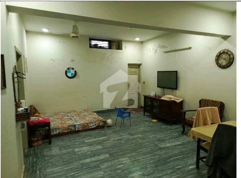 I-8 Beautiful Upper Poration For Rent. I-8 Beautiful Upper Poration For Rent.