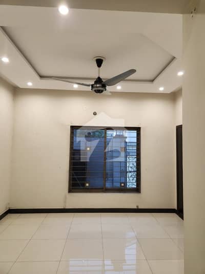 5 Marla Full House For Rent In Canal Garden