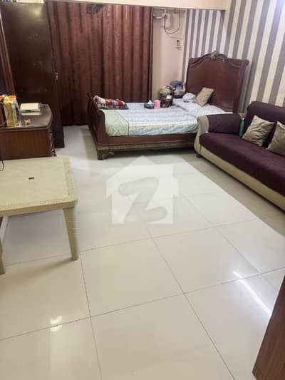 2000 Square Feet Flat For Sale In Karachi