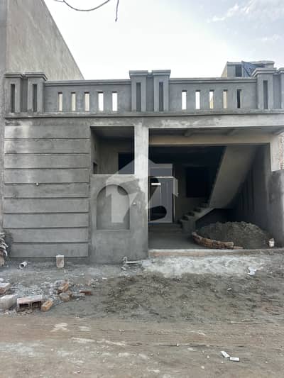 پارک روڈ اسلام آباد میں 2 کمروں کا 5 مرلہ مکان 1.2 کروڑ میں برائے فروخت۔