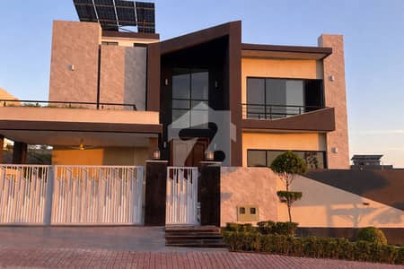 Luxurious 1 Kanal With Extra Land Designer House | 6 Bedrooms | 15 KW Solar | Huge Back Lawn | Skyline