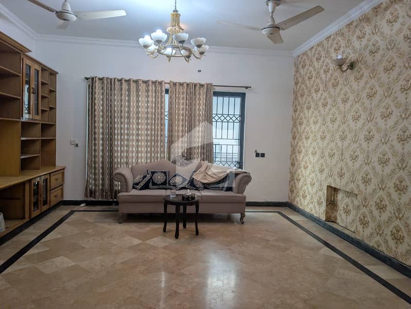 ایف ۔ 11 اسلام آباد میں 3 کمروں کا 1 کنال بالائی پورشن 1.75 لاکھ میں کرایہ پر دستیاب ہے۔ ایف ۔ 11 اسلام آباد میں 3 کمروں کا 1 کنال بالائی پورشن 1.75 لاکھ میں کرایہ پر دستیاب ہے۔