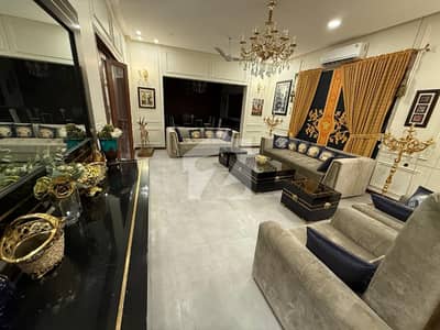 G-6 BEAUTIFUL HOUSE FOR SALE PICE FULLY LOCATION MODERNE HOUSE