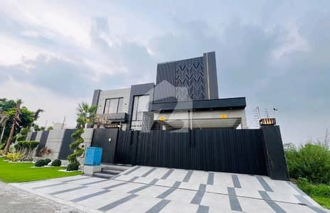 A House Of 27 Marla In DHA Phase 7 - Block P