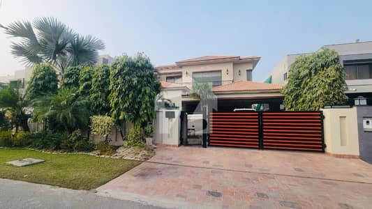 ڈی ایچ اے فیز 4 ڈیفنس (ڈی ایچ اے),لاہور میں 5 کمروں کا 1 کنال مکان 11.5 کروڑ میں برائے فروخت۔