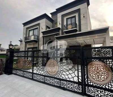 1 KANAL BRAND NEW BUNGALOW FOR SALE IN PHASE 6 DHA LAHORE.