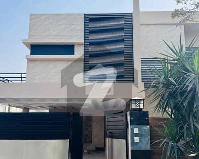TOP LOCATION 1 KANAL BEAUTIFULL DESIGN SUPER HOT LOCATED BUNGALOW IS AVAILABLE IN THE H BLOCK OF DHA PHASE 6 LAHORE. TOP LOCATION 1 KANAL BEAUTIFULL DESIGN SUPER HOT LOCATED BUNGALOW IS AVAILABLE IN THE H BLOCK OF DHA PHASE 6 LAHORE.