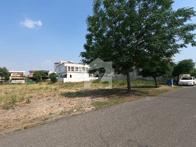 1 Kanal Prime Residential Plot For Sale DHA Phase 7, V Block