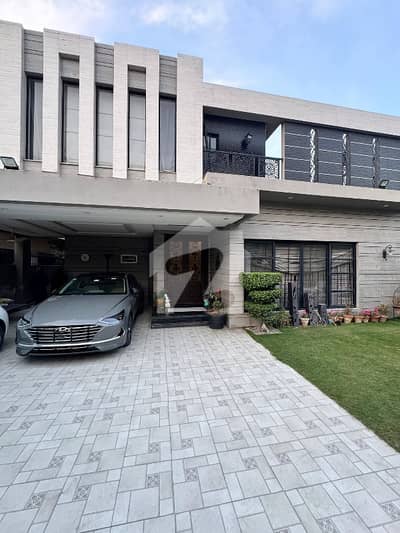 ڈی ایچ اے فیز 6 ڈیفنس (ڈی ایچ اے),لاہور میں 5 کمروں کا 1 کنال مکان 10.9 کروڑ میں برائے فروخت۔