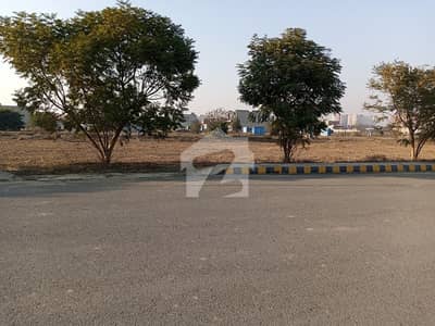 At Central Location Easy Access To 120 Feet Wide Road 10 Marla Plot For Sale
