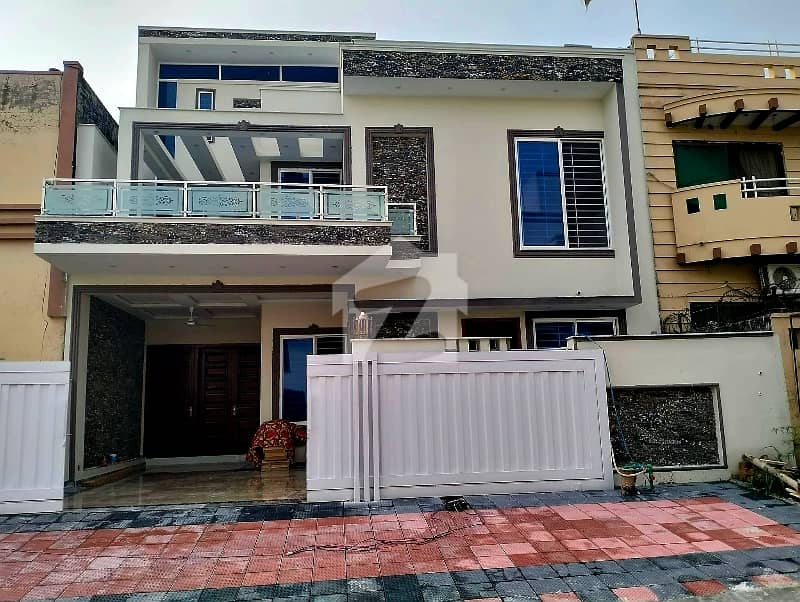 جی ۔ 13 اسلام آباد میں 6 کمروں کا 10 مرلہ مکان 8.65 کروڑ میں برائے فروخت۔ جی ۔ 13 اسلام آباد میں 6 کمروں کا 10 مرلہ مکان 8.65 کروڑ میں برائے فروخت۔