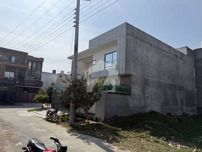 8 Marla Plot For Sale