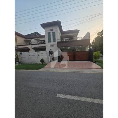 10 Marla Corner House In Askari 1 Jhelum City On Investor Rate.