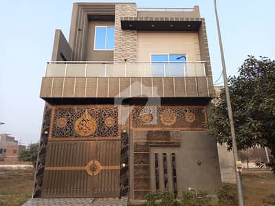 اوسس آرچرڈ سمندری روڈ,فیصل آباد میں 4 مرلہ مکان 1.75 کروڑ میں برائے فروخت۔