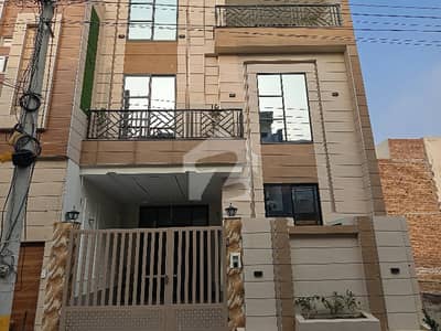 گرین ویلی سمندری روڈ,فیصل آباد میں 4 مرلہ مکان 1.7 کروڑ میں برائے فروخت۔