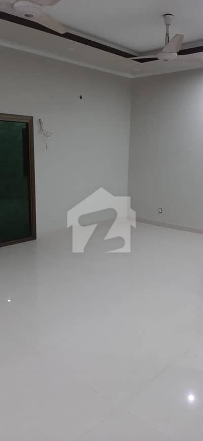 گلشنِ اقبال - بلاک 7 گلشنِ اقبال,گلشنِ اقبال ٹاؤن,کراچی میں 4 کمروں کا 1 کنال بالائی پورشن 2.5 لاکھ میں کرایہ پر دستیاب ہے۔