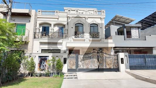 Good 10 Marla House For Sale In Formanites Housing Scheme - Block M