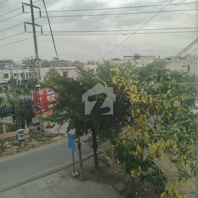 ڈی ایچ اے فیز 4 - بلاک ڈیڈی فیز 4,ڈیفنس (ڈی ایچ اے),لاہور میں 6 مرلہ Studio دفتر 1.8 لاکھ میں کرایہ پر دستیاب ہے۔