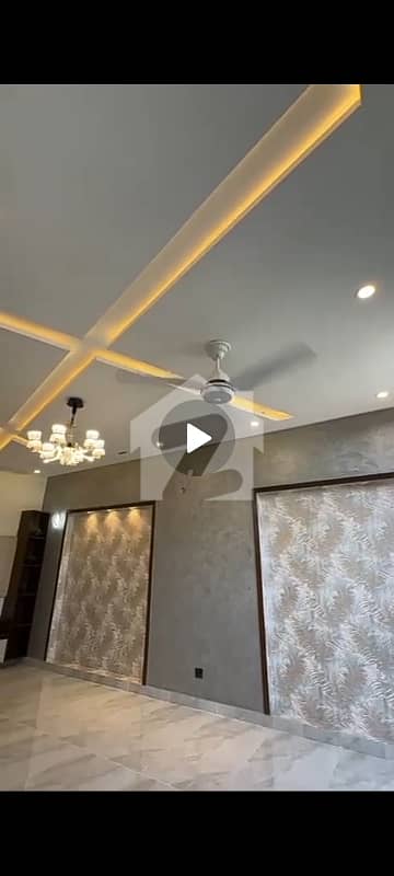 بحریہ آرچرڈ فیز 2 بحریہ آرچرڈ,لاہور میں 3 کمروں کا 5 مرلہ مکان 2.1 کروڑ میں برائے فروخت۔