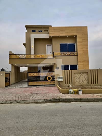 10 Marla New House Available For Sale