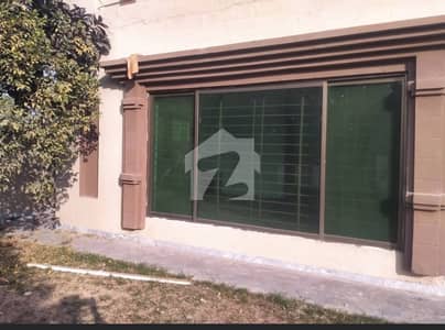 HIGH-END SMART LUXURY HOUSE WITH PRIVATE POOL IN DHA PHASE 2