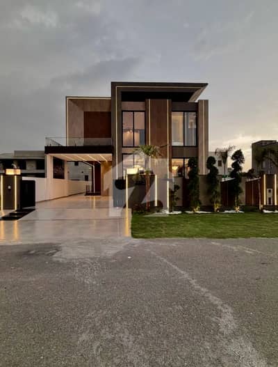 ULTRA-LUXURY 5 BEDROOM HOUSE FOR RENT ELITE BLOCK DHA PHASE 6 ULTRA-LUXURY 5 BEDROOM HOUSE FOR RENT ELITE BLOCK DHA PHASE 6