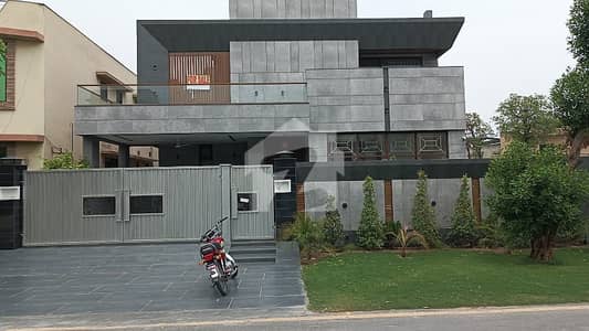 1 KANAL HOUSE FOR RENT IN DHA EME SOCIETY LAHORE 5 Master Bedroom 2 TV Launch Driang Room Dining Table 2 Kichan Servant Quarter Giraj Taris Store Podar Washroom Study Room Laundry Girag Rent 200000