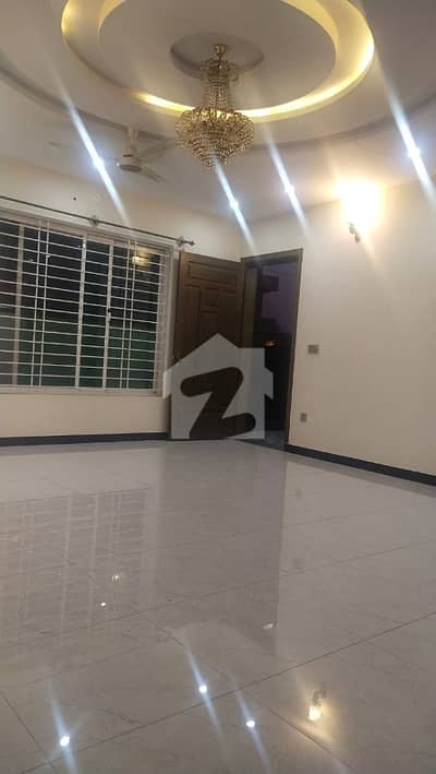 5 Marla Brand New Full House Available For Rent In Pakistan Town Phas1.