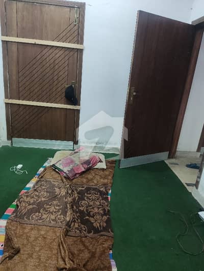 Boys Hostel Room For Rent