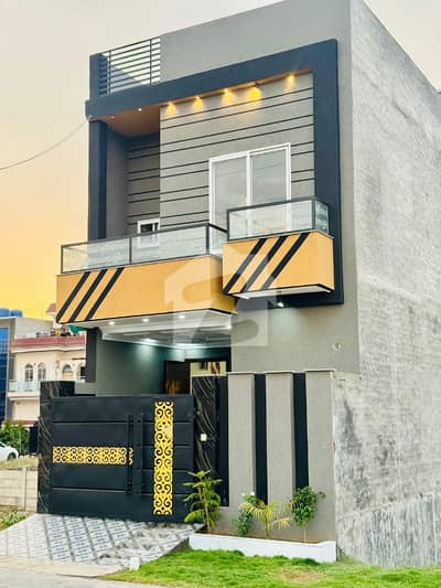 A Beautiful Dream Location Brand New House Available