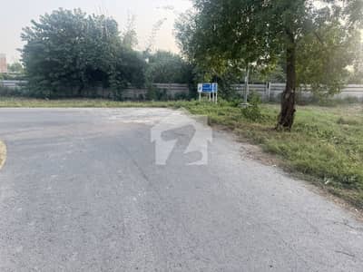 سرور روڈ کینٹ,لاہور میں 1 کنال رہائشی پلاٹ 20.0 کروڑ میں برائے فروخت۔