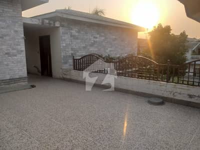 چکلالہ سکیم 3 چکلالہ سکیم,راولپنڈی میں 6 کمروں کا 1 کنال فارم ہاؤس 7.2 کروڑ میں برائے فروخت۔