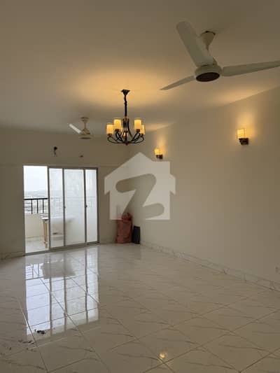 3 Bed DD Flat Available For Sale