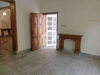 Extension Chaklala Scheme 3 Well Location Near To Market And Park