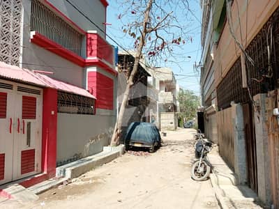 نارتھ کراچی - سیکٹر 3 نارتھ کراچی,کراچی میں 6 کمروں کا 3 مرلہ مکان 1.0 کروڑ میں برائے فروخت۔